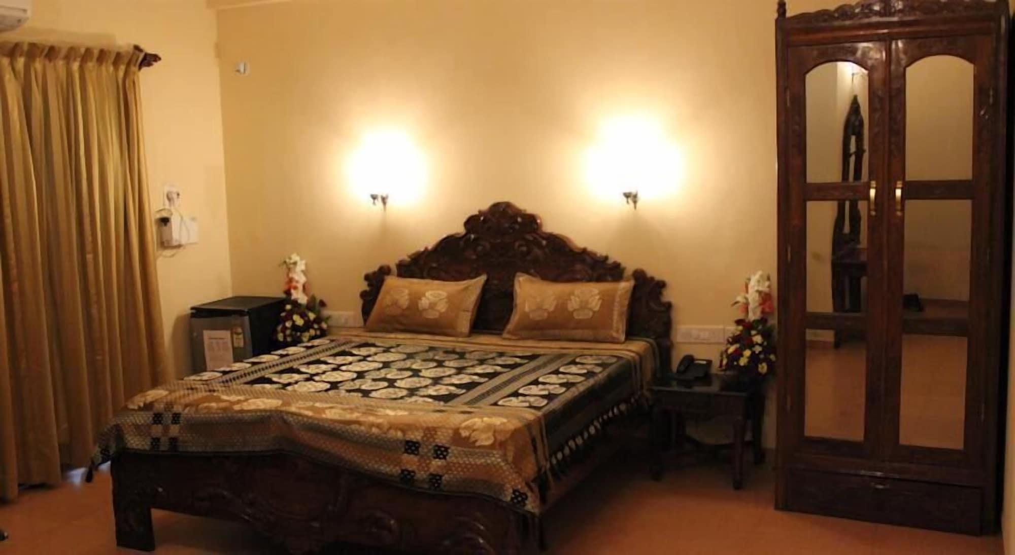 Mayflower Beach Resort By Casa Eternal Baga Εξωτερικό φωτογραφία