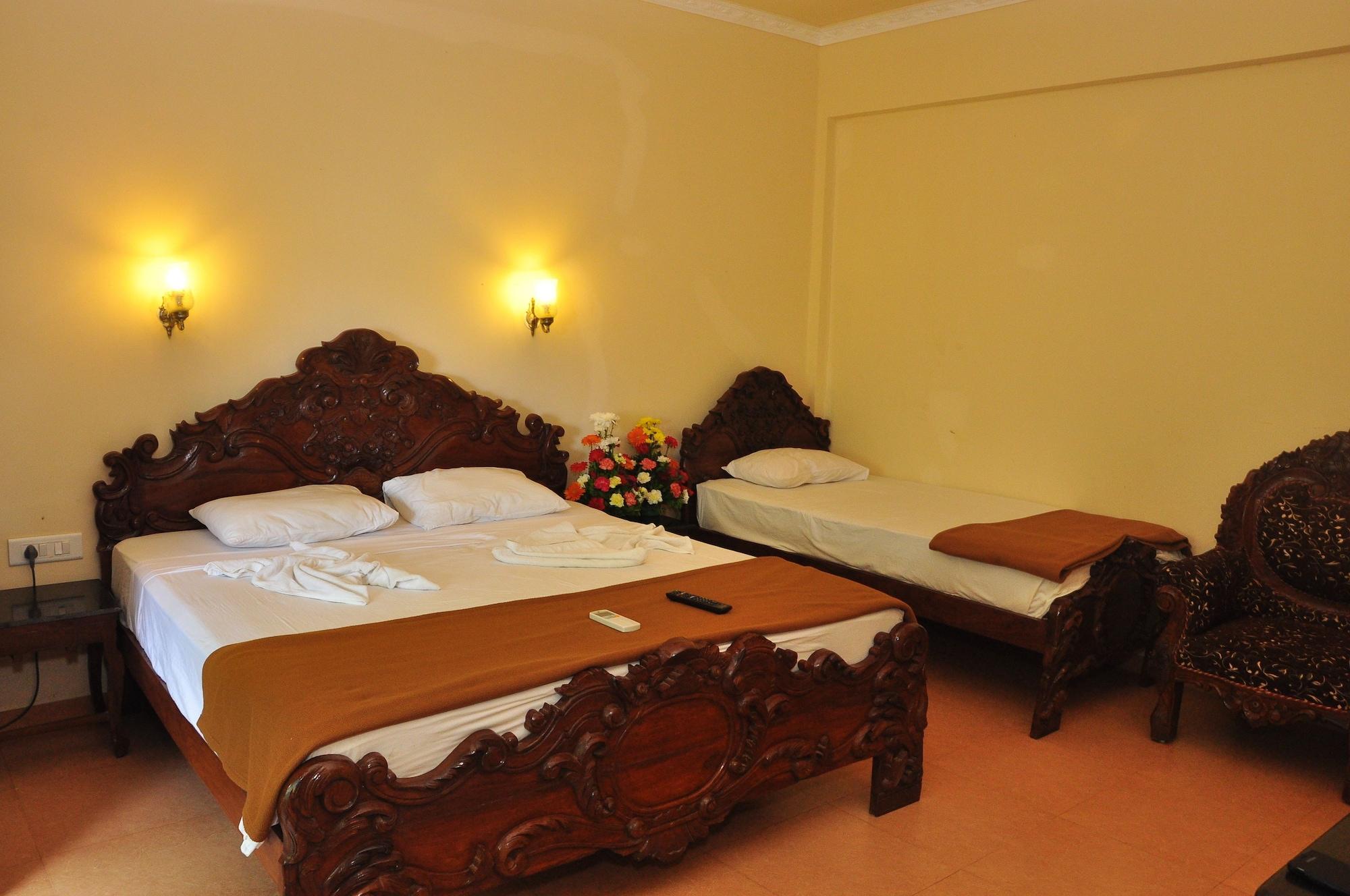 Mayflower Beach Resort By Casa Eternal Baga Εξωτερικό φωτογραφία
