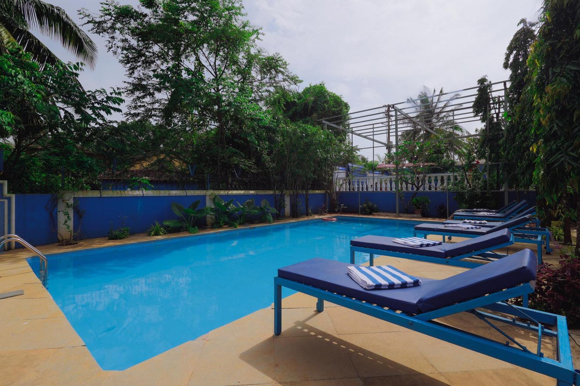 Mayflower Beach Resort By Casa Eternal Baga Εξωτερικό φωτογραφία
